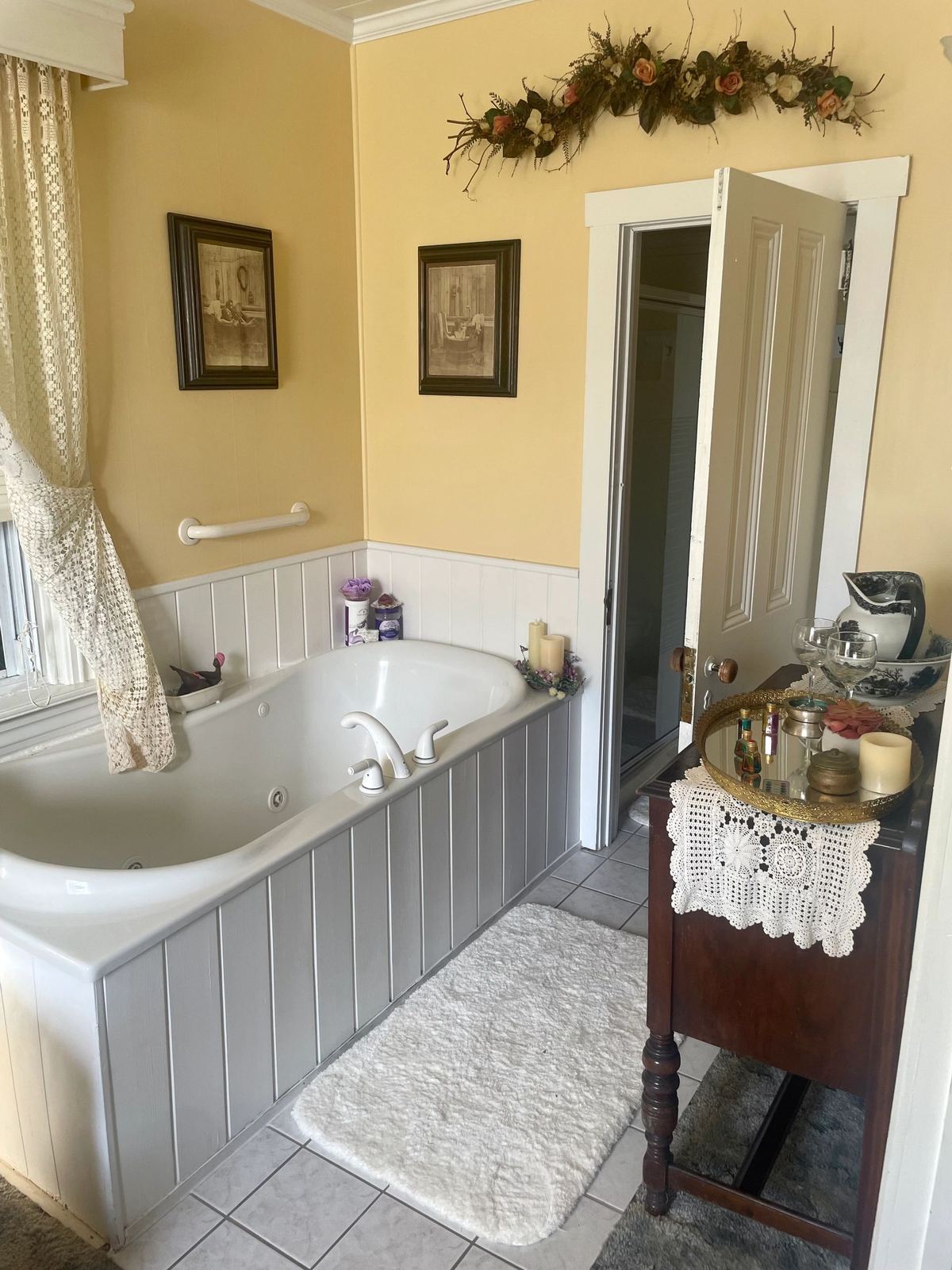 Bathroom with corner Jacuzzi tub